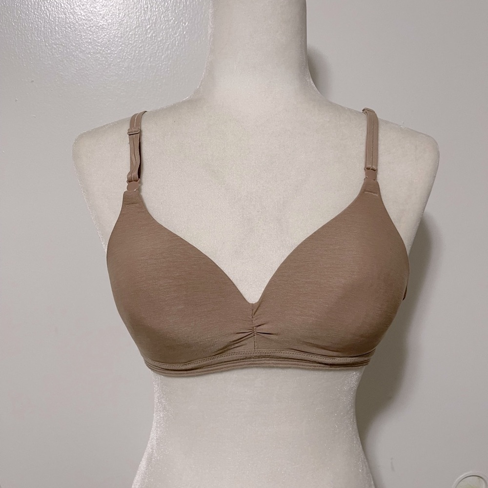 Warner’s beige bra